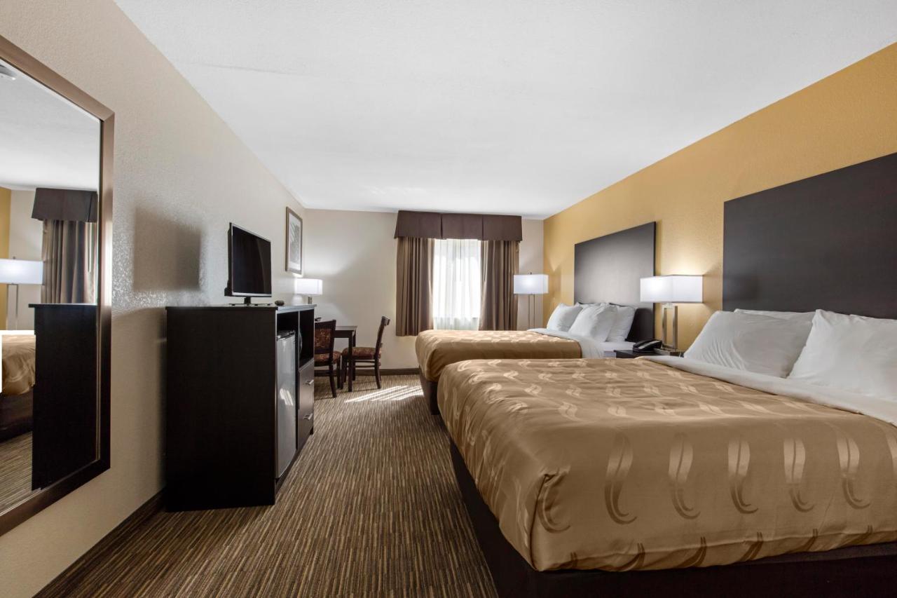 Quality Inn & Suites Metropolis I-24 Exteriör bild