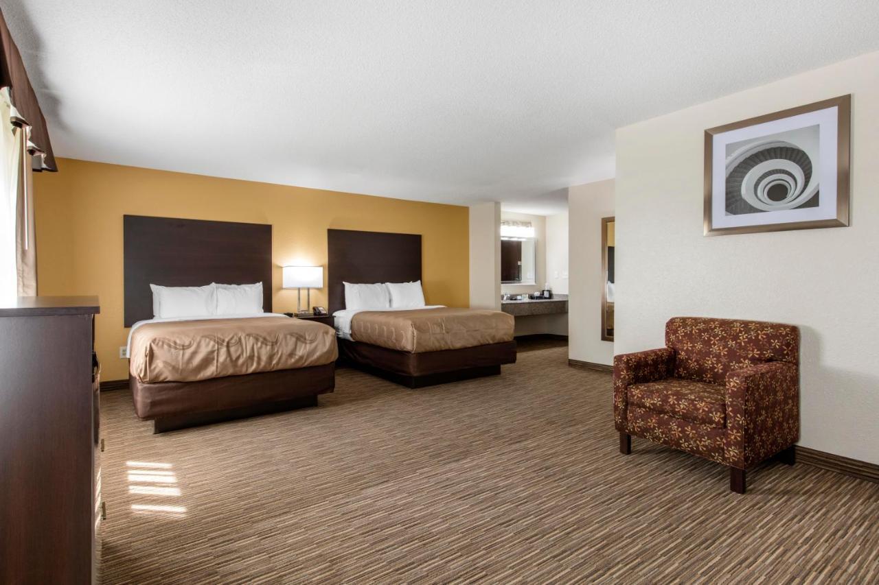 Quality Inn & Suites Metropolis I-24 Exteriör bild