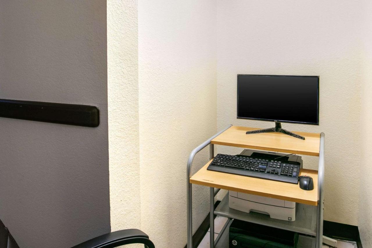 Quality Inn & Suites Metropolis I-24 Exteriör bild