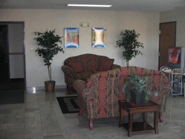Quality Inn & Suites Metropolis I-24 Exteriör bild