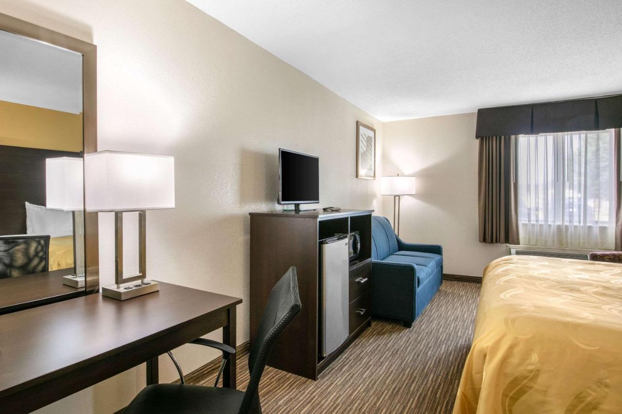Quality Inn & Suites Metropolis I-24 Exteriör bild